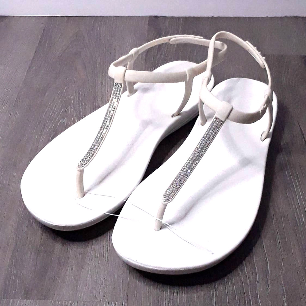 FitFlop Rhinestone T-strap Sandal, size 10